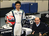 Kazuki Nakajima, el sucesor del gran Takuma Sato, con su tío Pa-kun Cudeiro, al que dejó inválido en su primera carrera en j-carts