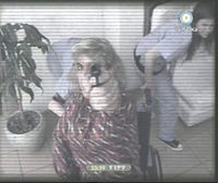 Violencia Rivas disparando a la camara.jpg