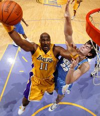 Karl Malone LA Lakers.jpg