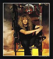 Janick en su trono de rei